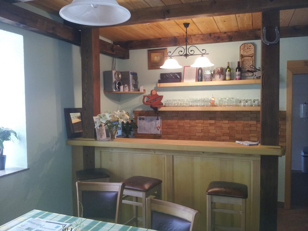 הוילה Knezak Turisticna Kmetija Pri Pozarju מראה חיצוני תמונה