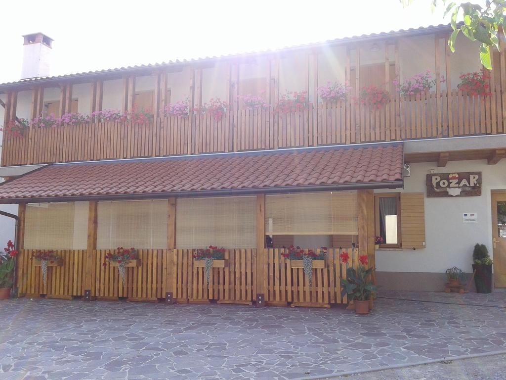 הוילה Knezak Turisticna Kmetija Pri Pozarju מראה חיצוני תמונה